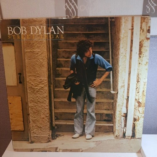 A 1978 Bob Dylan 12 Vinyl LP Street Legal CBS 86067 1st Press A2 B1 Vinyl VG+ .