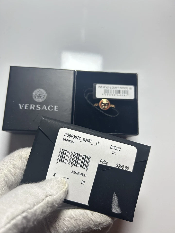 范思哲浅金色金属装饰美杜莎头饰条纹戒指 17 IT 8.5 美国 — 第 3/4 张图片