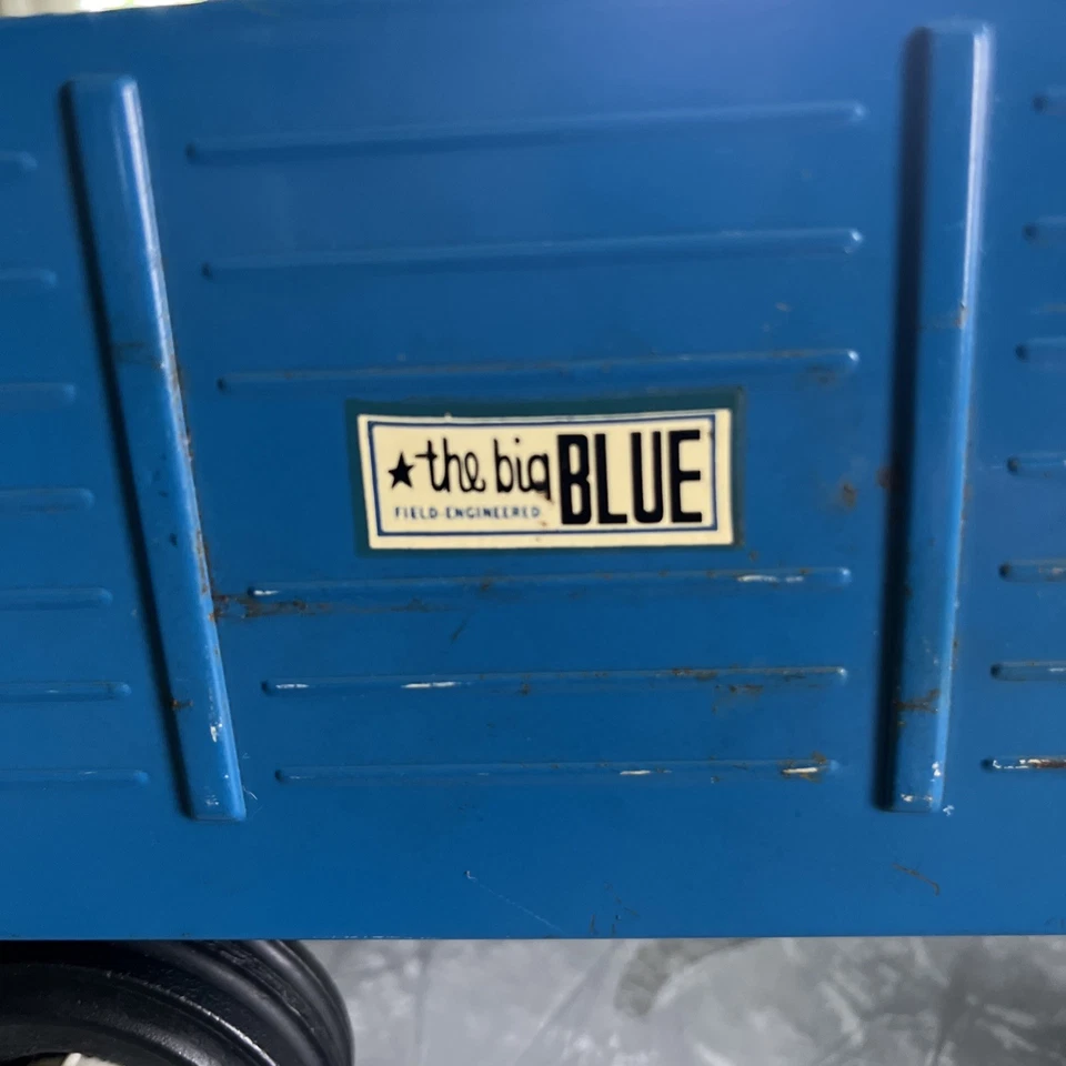 Vagón forrajero Ford Motor Company Ertl The Big Blue años 70 #806 Foto 2 de 4