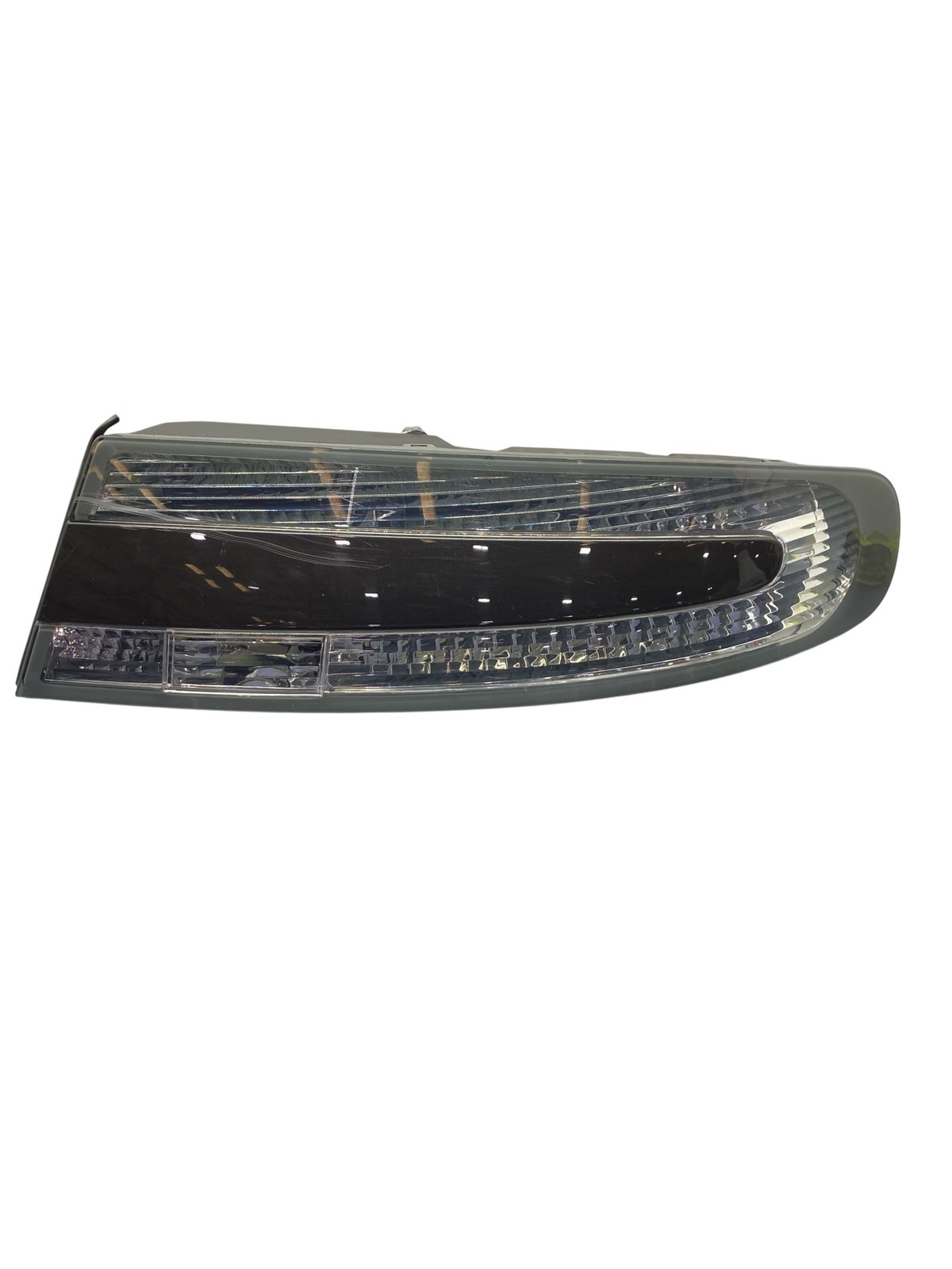 2010-2019 Aston Martin Rapide DDAJ Rear Right Tail Light Lamp (1344) *SCRATCH*
