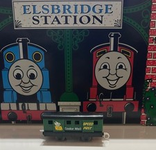 THOMAS  FRIEND TRACKMASTER GREEN SODOR MAIL CAR 2006