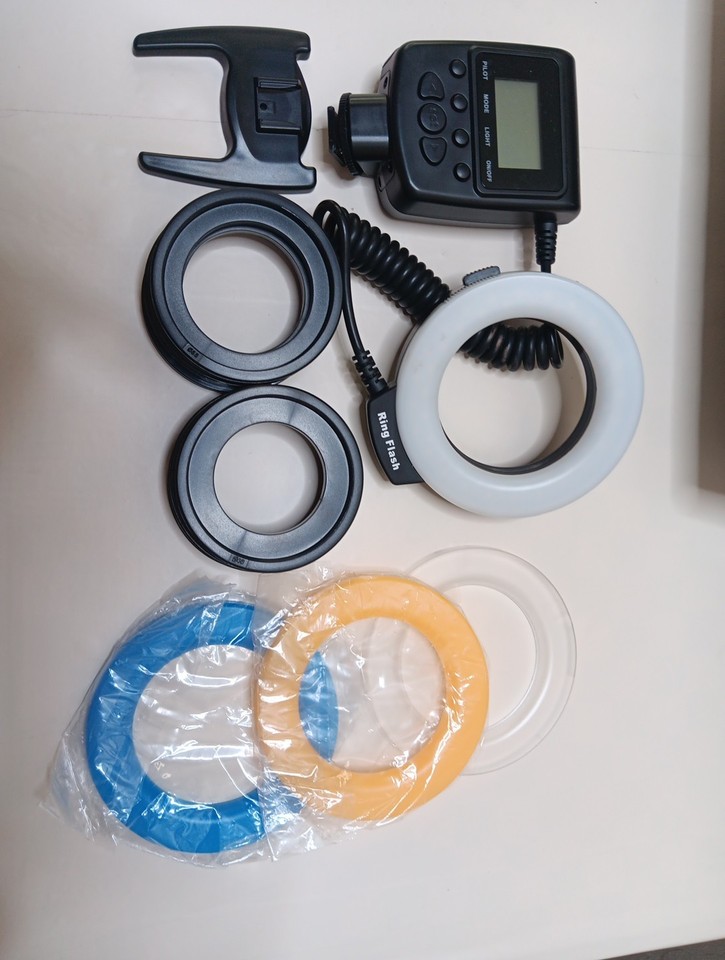 Neewer RF-550D Macro LED Ring Flash w/ LCD Display Screen Adapter Rings ...