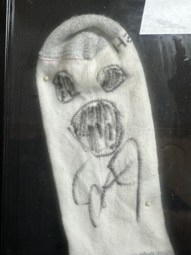 Mankind Mick Foley WWE HOF hand drawn and signed Mr Socko Sock - Picture 2 of 2