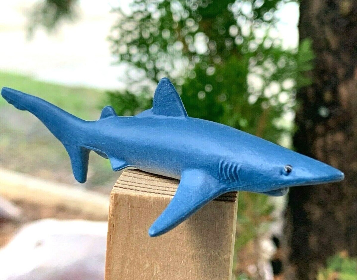 TOUMART SHARK 20ｔｈ Color llisches 青 Safari LTD Beautifully Detailed Realistic Blue Shark 3.25