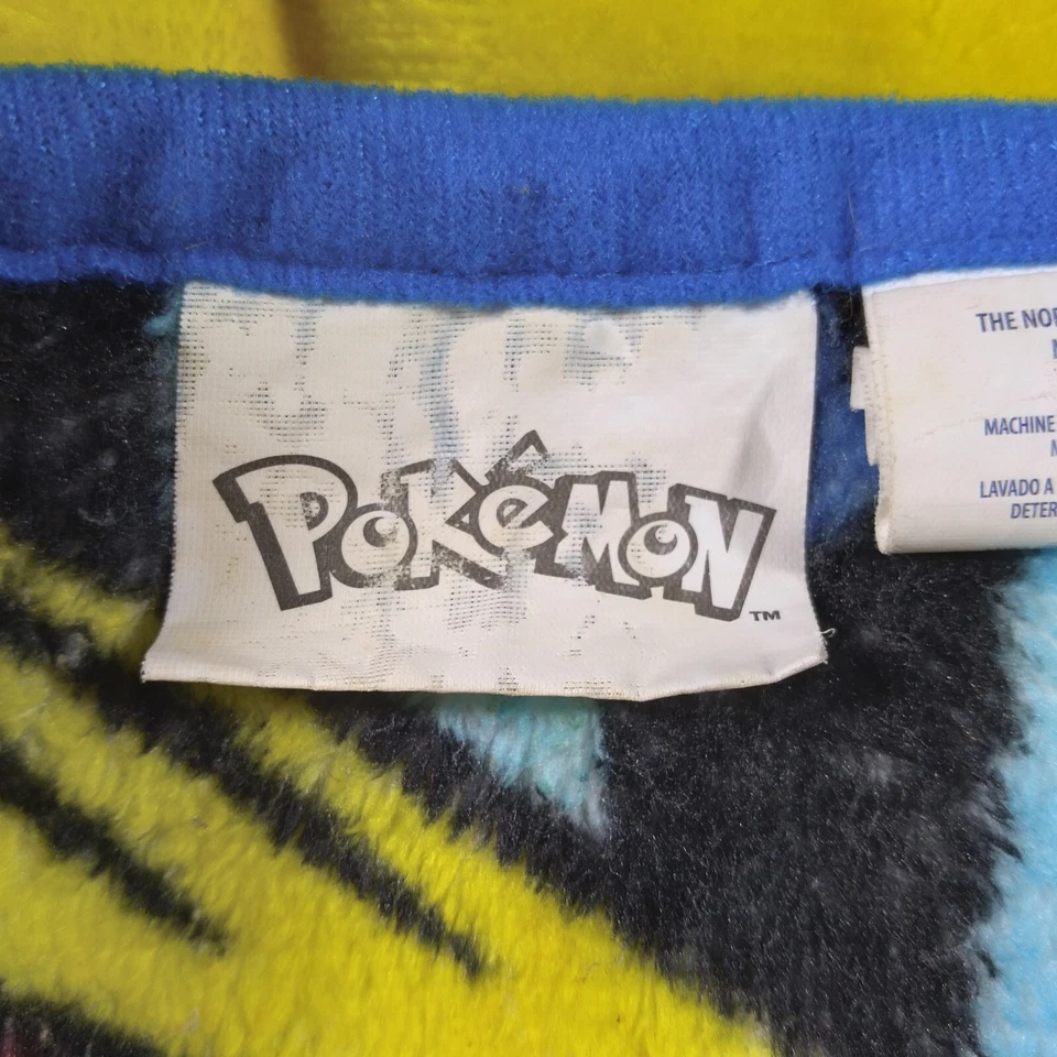 Manta Northwest Pokemon Pikachu 47"x 36" manta polar usada 2015 Foto 4 de 4