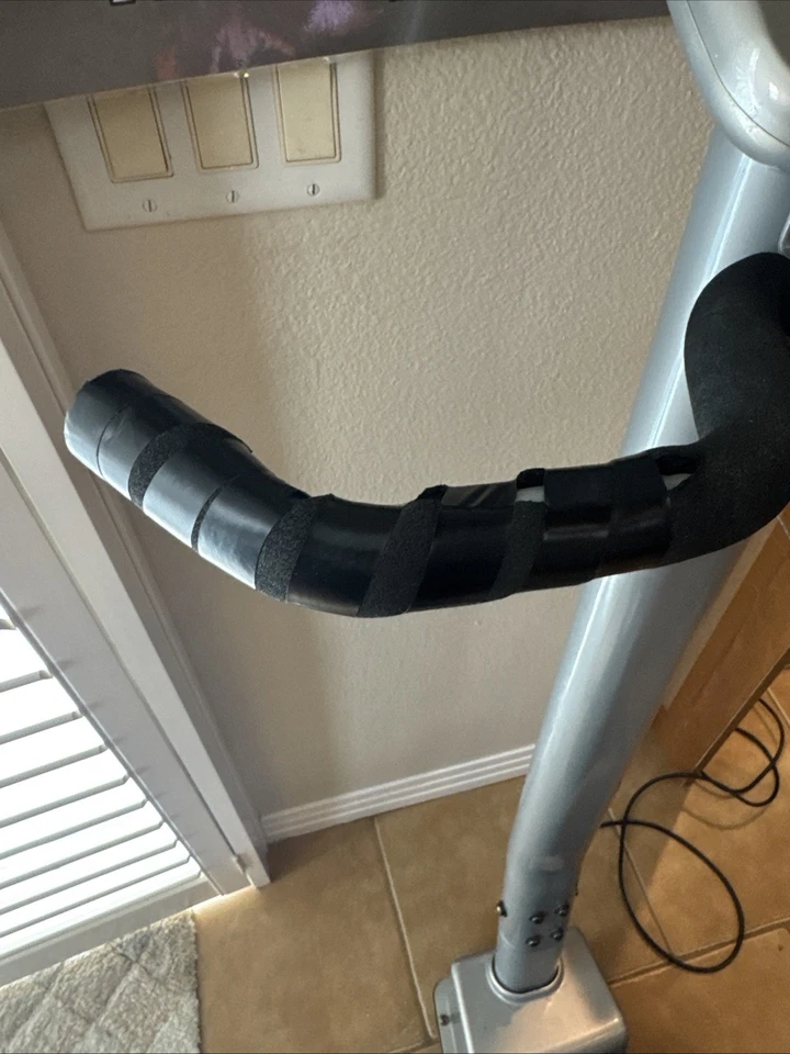 Power Plate Personal Whole Body Vibration Platform Works Great! - Image 3 of 4