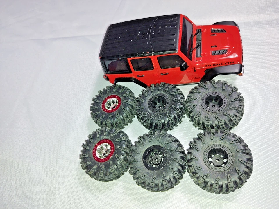 Mini Z 4x4 Jeep Red Body Only includes 6  1/24 wheels and tires - Image 2 of 4