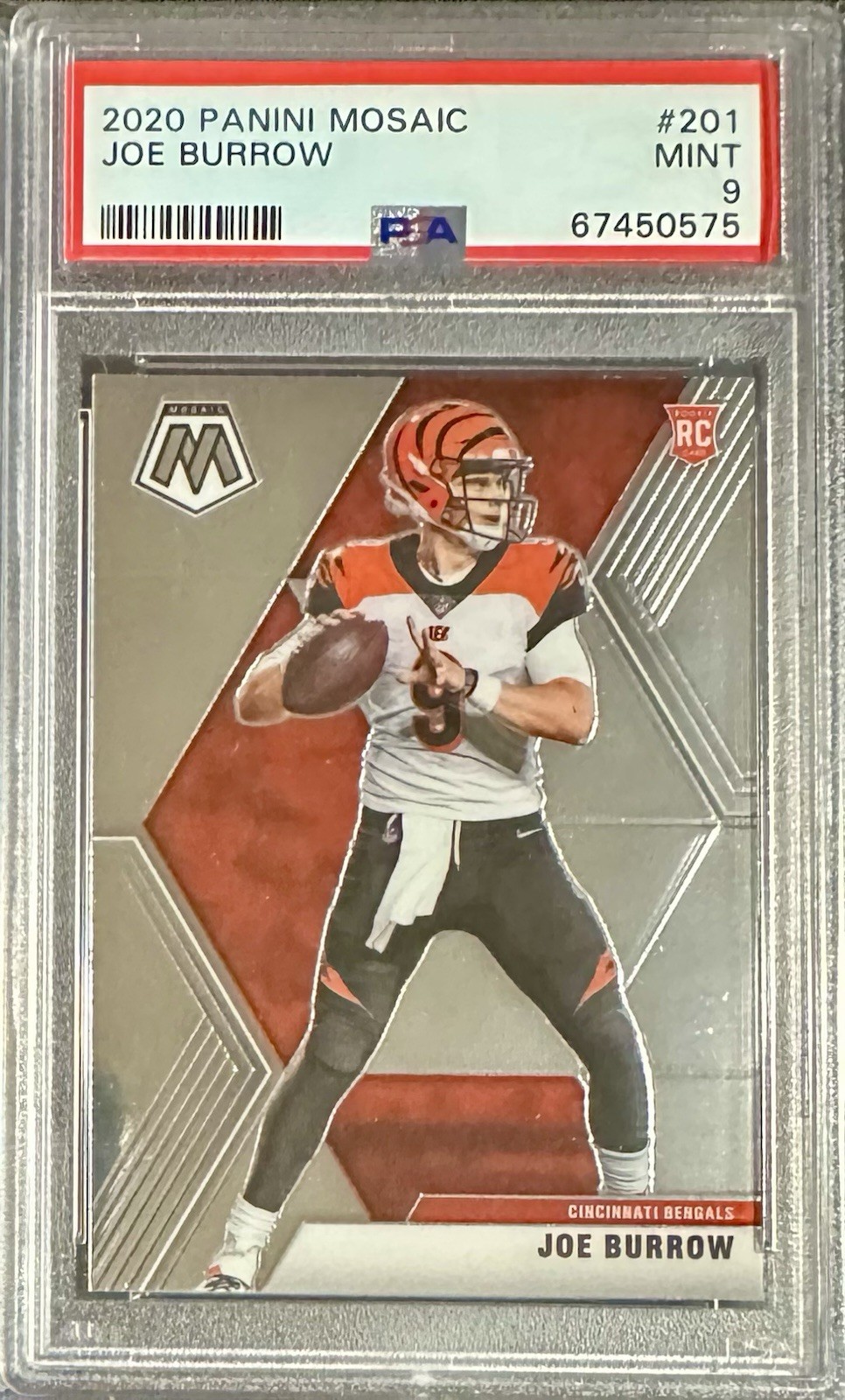 2020 Panini Mosaic - Rookies Joe Burrow #201 (RC) PSA 9