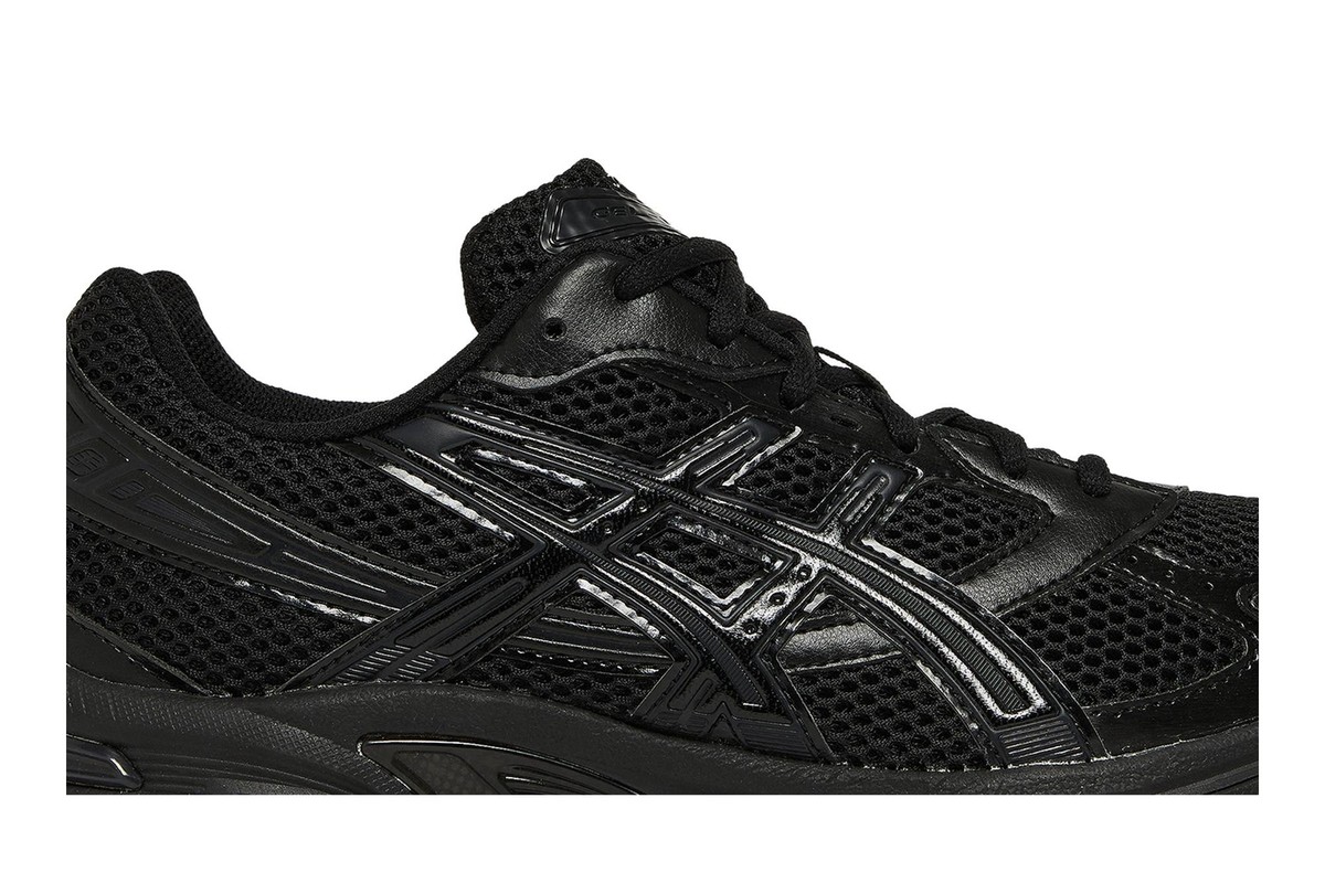 asics 1201A256 ブラック s-l1200.jpg
