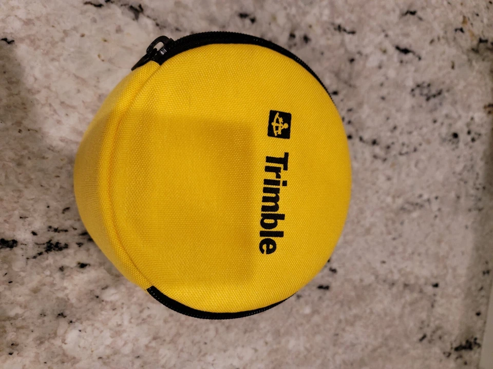 Trimble Beacon DGPS GPS / 29653-00 / 29654-01 With Bag and Antenna + - Image 3 of 4