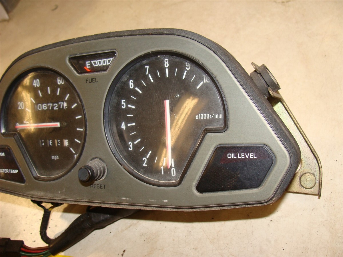 1997 YAMAHA VMAX SX 600 8CR 8CV speedometer gauge cluster 1997 YAMAHA VMAX SX 600 8CR 8CV speedometer gauge cluster