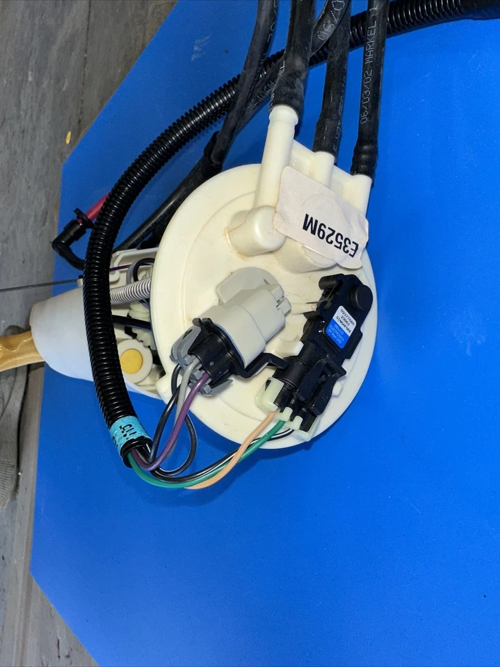 Módulo de bomba de combustible Airtex E3529M para Chevrolet Lumina Monte Carlo 1999-2001 Foto 3 de 4