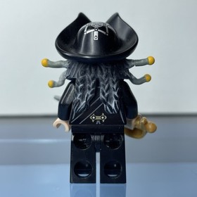 LEGO Minifigure Pirates of the Carribean Blackbeard poc007 (4192) W/ Accessories