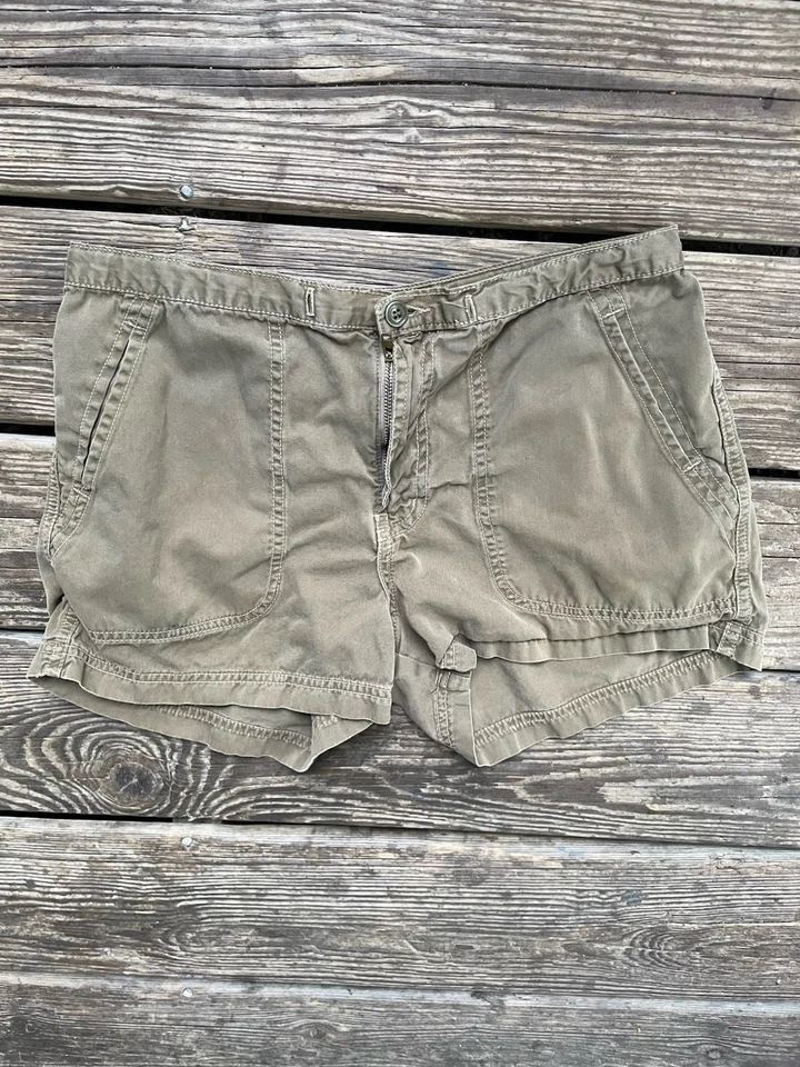 Pantalones Cortos Mujer Lucky Brand Beige, Talla 8/29 con Bolsillos y Botón Mosca Foto 2 de 4