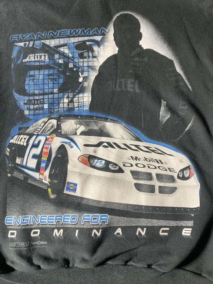  Ryan Newman cuello redondo talla mediana  Foto 2 de 4