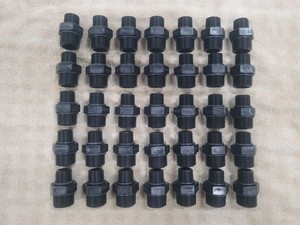 BLACK HEXAGON NIPPLE 1" × 3/4" lot of 36