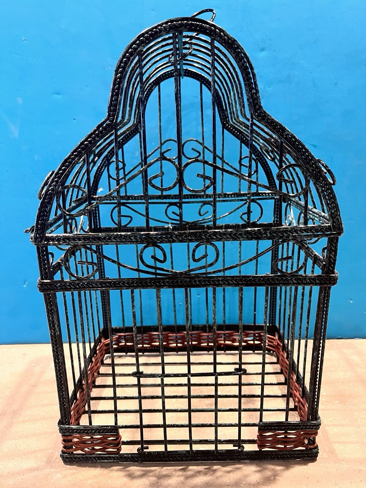 Decor/planter Home & Garden