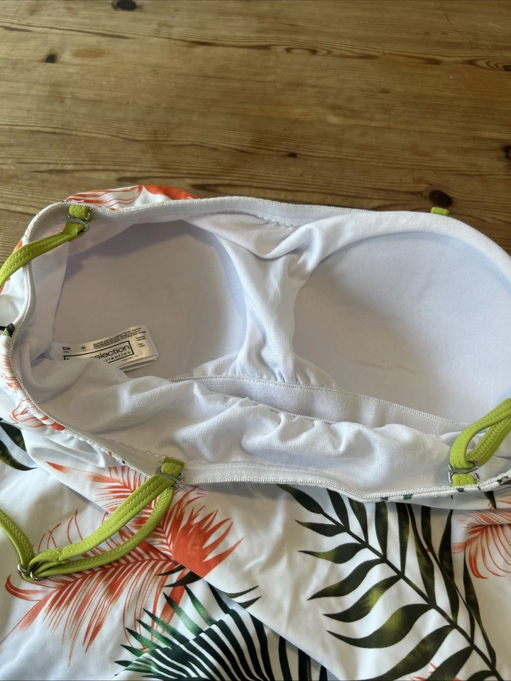 BPC Selection Tankini 40 Oberteil Weiß  Grün Farn Federn Gefüttert Neu! - Bild 4 von 4