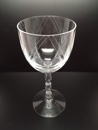 Vintage FOSTORIA GLASS "HERALDRY" 2 WINE GLASSES 5-1/4" Stem# 6012 Beautiful! - Picture 5 of 9