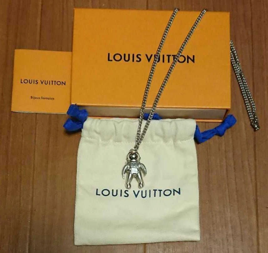 Louis Vuitton Astronaut Necklace Cosmic mens accessories