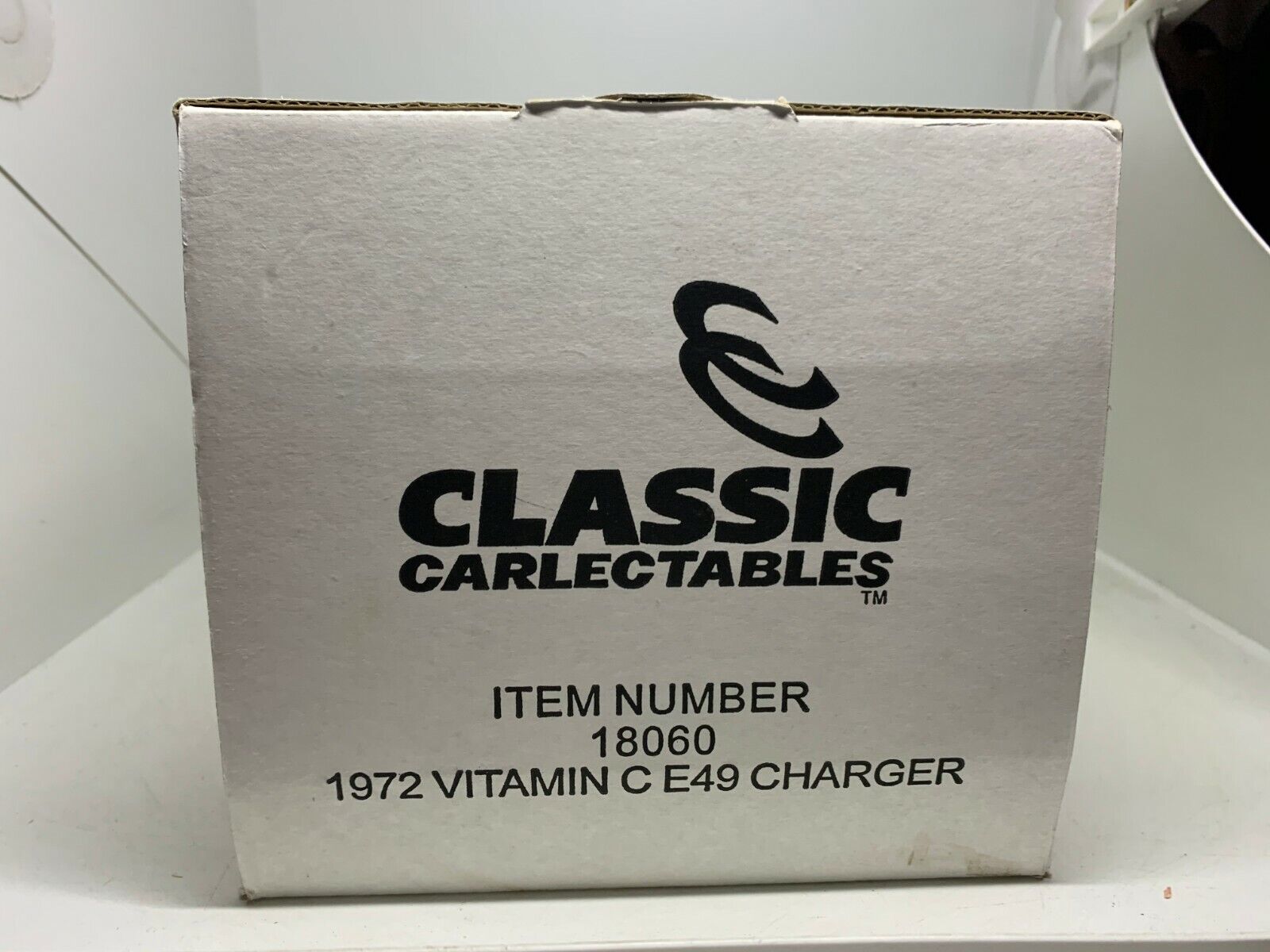 E49 Charger Vitamin C 'Big Tank' - Classic Carlectables