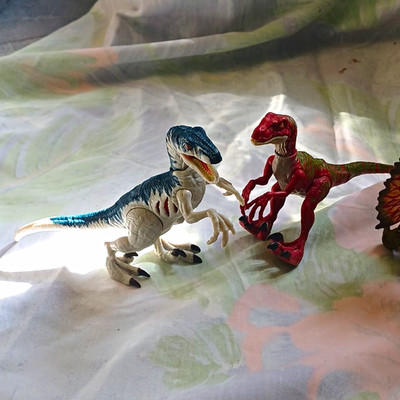 Jurassic World Dino Toys Raptor, Dilophosaurus, Ect