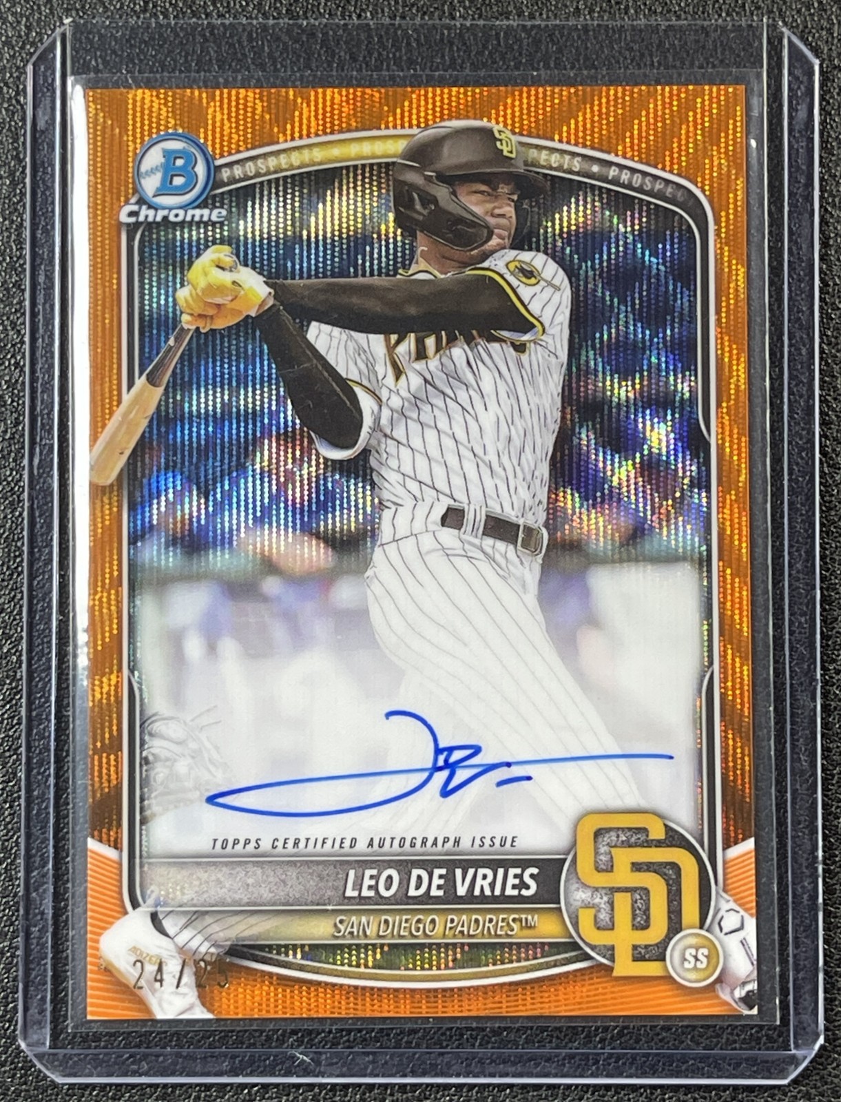 LEO DE VRIES 2025 BOWMAN CHROME CPA-LD PROSPECT ORANGE WAVE REFRACTOR AUTO 24/25