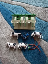 Britains Farm Melkstand SELTEN MELKCLUSTER x3, Kühe, Mann, ohne Karton