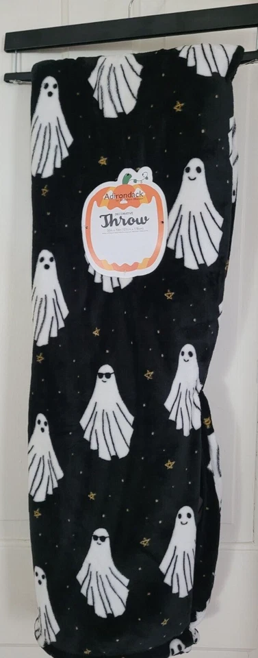 Manta Berkshire Halloween NUEVA CON ETIQUETAS 50”X 70” Negra Cadera Genial Fantasmas Felices Foto 2 de 4