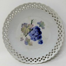 Art Deco 1930s Schumann Reticulated Pierced Grapes Plate Fruit Side Cake Snack