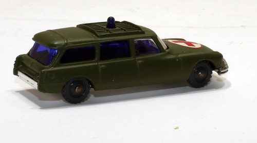 Ambulancia militar vintage Corgi Husky Citroen Safari 1/72 - Imagen 2 de 4