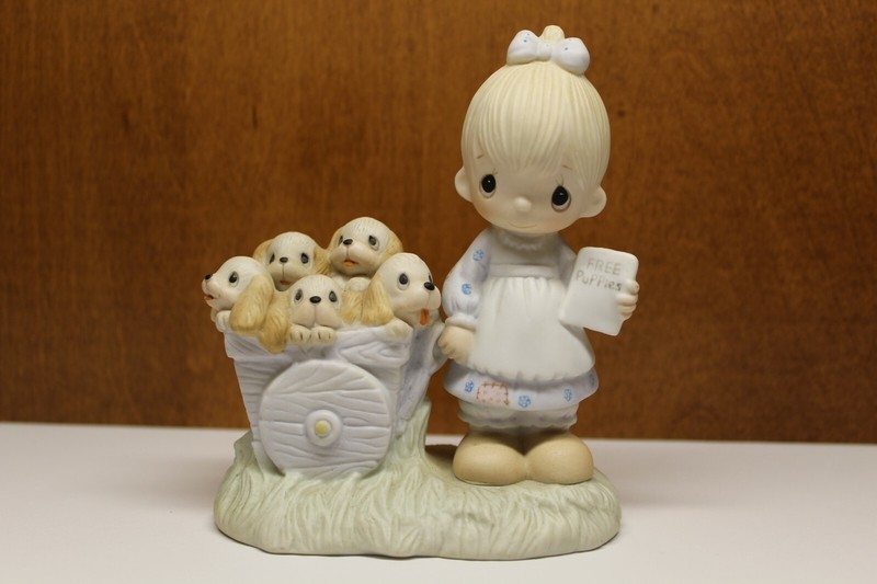 RARE - Precious Moments - Original 21 - God Loveth A Cheerful Giver -1977 Mint 