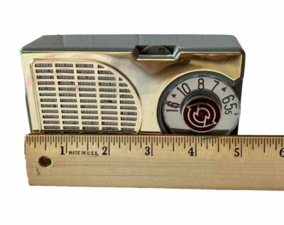 Spica Transistor Radio- Model ST-600 - Made By Sanritsu Elec