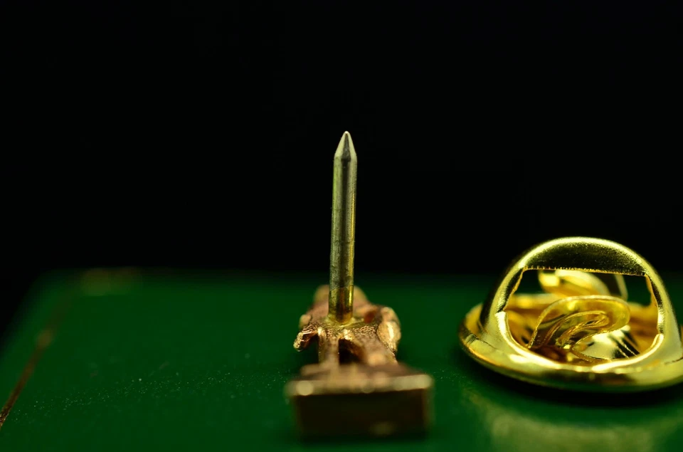 Pin solapa oro amarillo 10K 44 SMW (44ª Ala Misil de la Fuerza Aérea) Foto 3 de 4