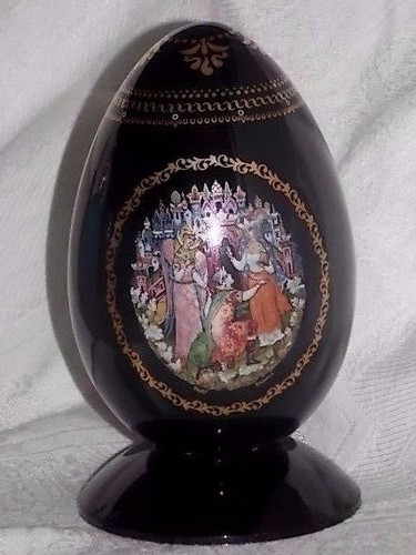 Palekh Russian Porcelain Egg + Stand Signed Numbered  - Picture 5 of 9