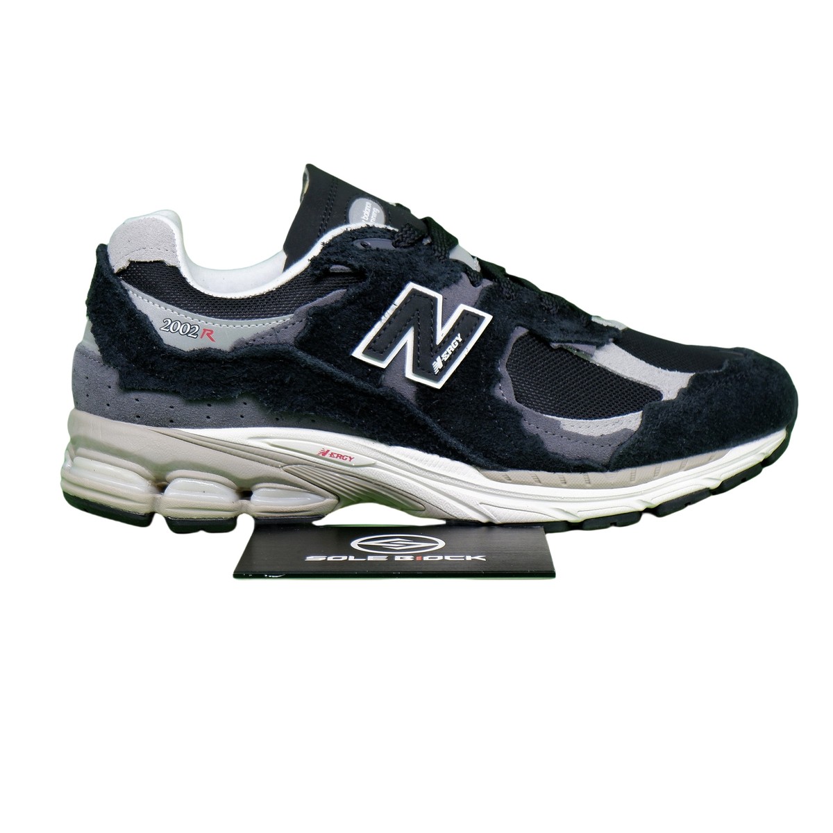 Limited New Balance 2002R Protection Pack Black Grey Size: Men 7.5 Women 9.5 New Balance 2002R  main image 3