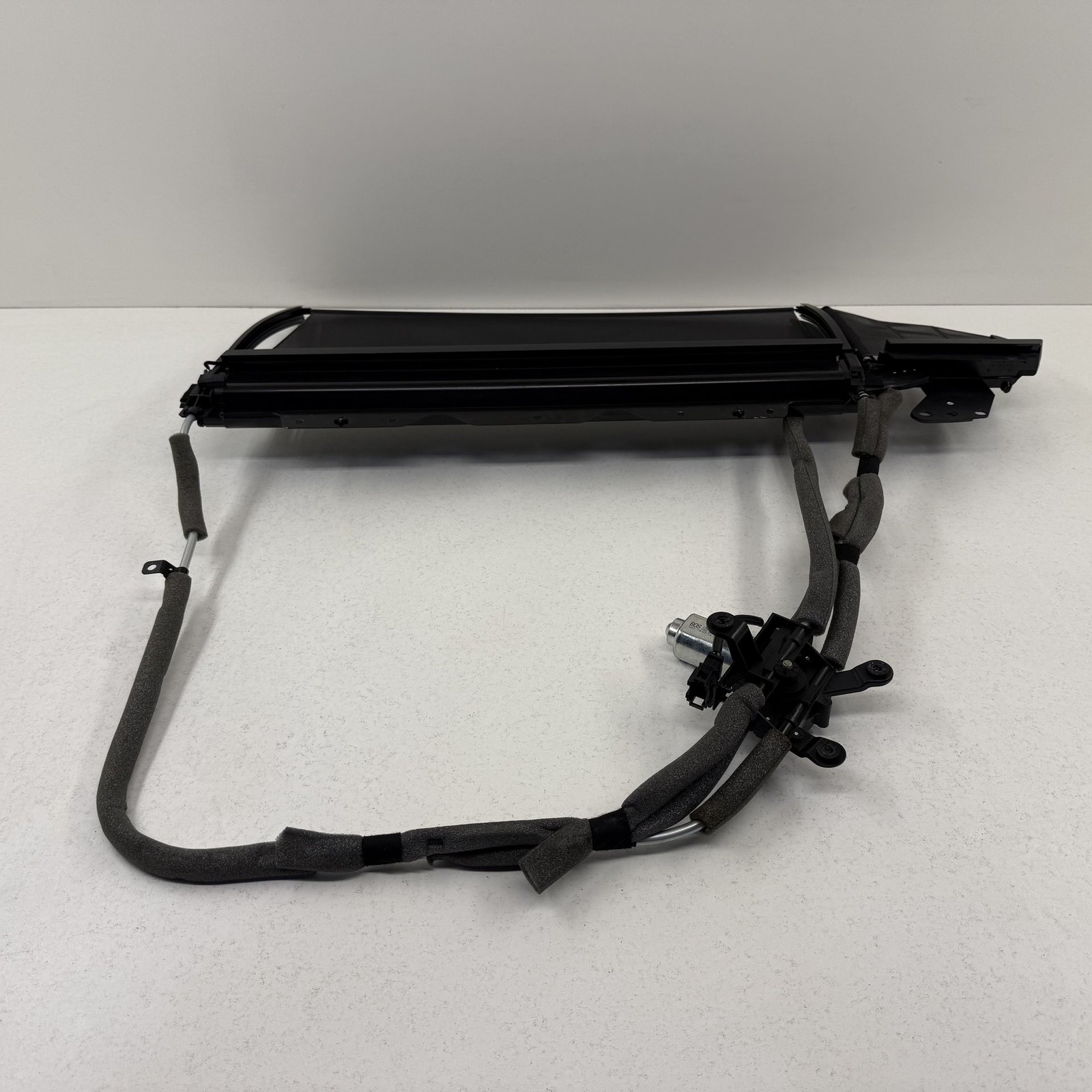 Bentley Flying Spur 2014-2018 Rear Left Windshield sunshade