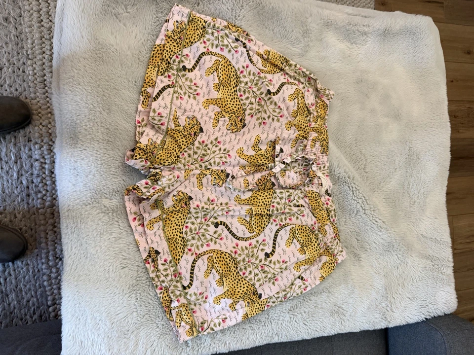 Anthropologie Printfresh Bagheera Leopard Print Short Pajama Set Size Large - Image 4 of 4