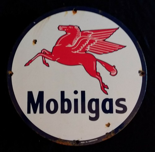 VINTAGE MOBILGAS GASOLINE / MOTOR OIL PORCELAIN GAS PUMP SIGN | eBay