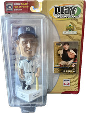 2002 Upper Deck PlayMakers Yogi Berra Bobblehead w/ Card Yankees HOF NIB