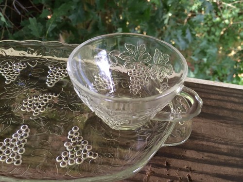 Vintage Clear Glass Serving Snack Trays With Tea Cup And Grape Pattern Design - Picture 4 of 12