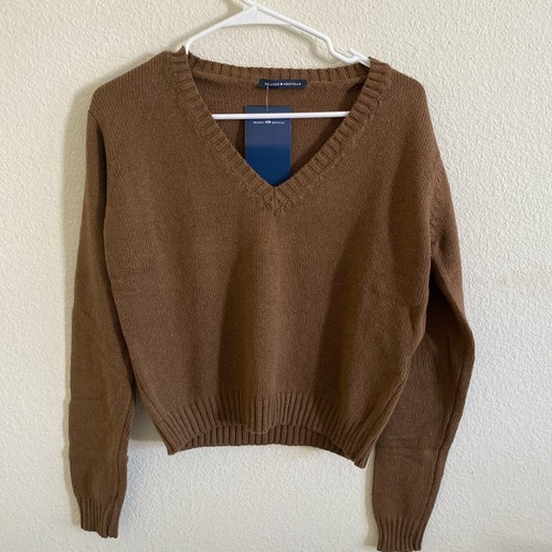 brandy melville brown v neck crop leigh 
