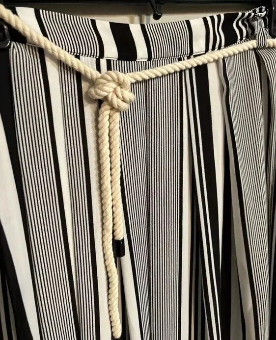 Vince Camuto Black & White Striped Belted Swing Skirt Women’s Size Large - Image 3 of 4