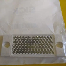 1pcs New Sick PL30A 1002314 Sensor reflector Free shipping