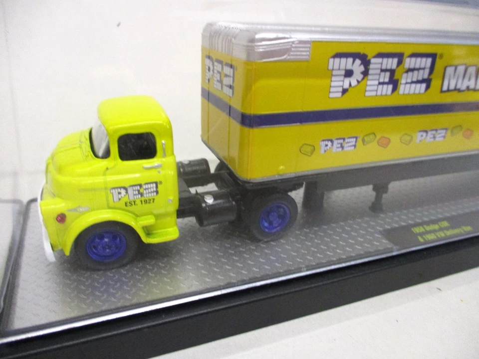 Antigo 1958 PEZ Dodge COE e 1960 VW Delivery Van Diecast Novo Na Caixa Estojo de Danos Leves - Imagem 3 de 4