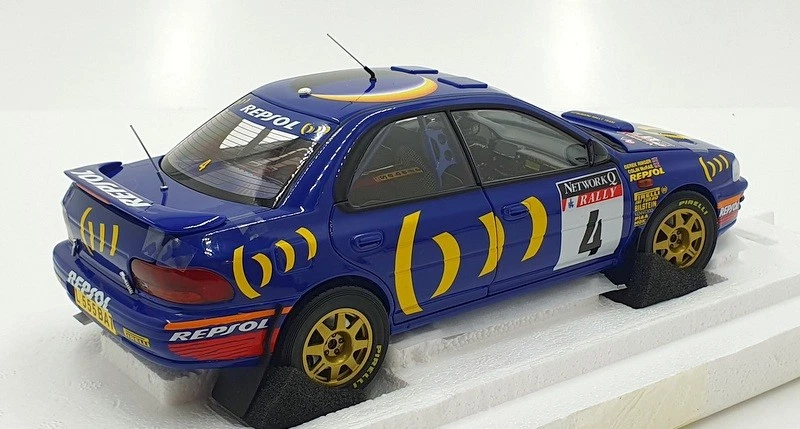 Kyosho escala 1/18 diecast 08962A - Subaru Impreza 1994 RAC #4 C.McRae Foto 2 de 4