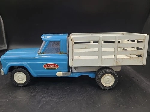 VINTAGE 1960S TONKA JEEP STAKE BLUE DUMP TRUCK PRESSED STEEL FARM TOY. MG