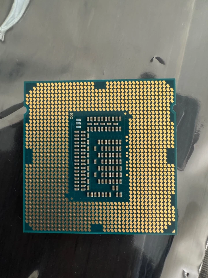 CPU Intel 3ª Geração Core i5-3570K SR0PM 3.40GHz (Turbo 3.80GHz) 6M 4-Core LGA-1155 - Imagem 2 de 2