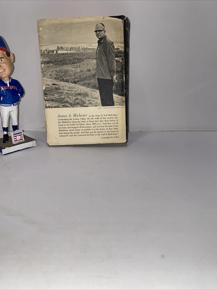 The Source - James A. Michener 1965 Mylar Cover Dust Jacket Foto 2 de 4