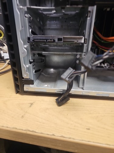 HP ENVY PHOENIX 860-000na Desktop- i7-6700, 16GB DDR4 RAM,AMD RADEON R9-380 4GB. - Picture 12 of 24